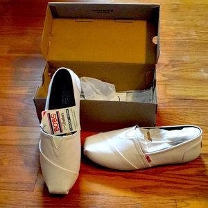 BOBS Plush Peace and Love Canvas Boat Shoes